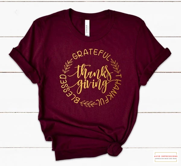 Thanksgiving Blessed Grateful Thankful Circle in Gold or White Lettering